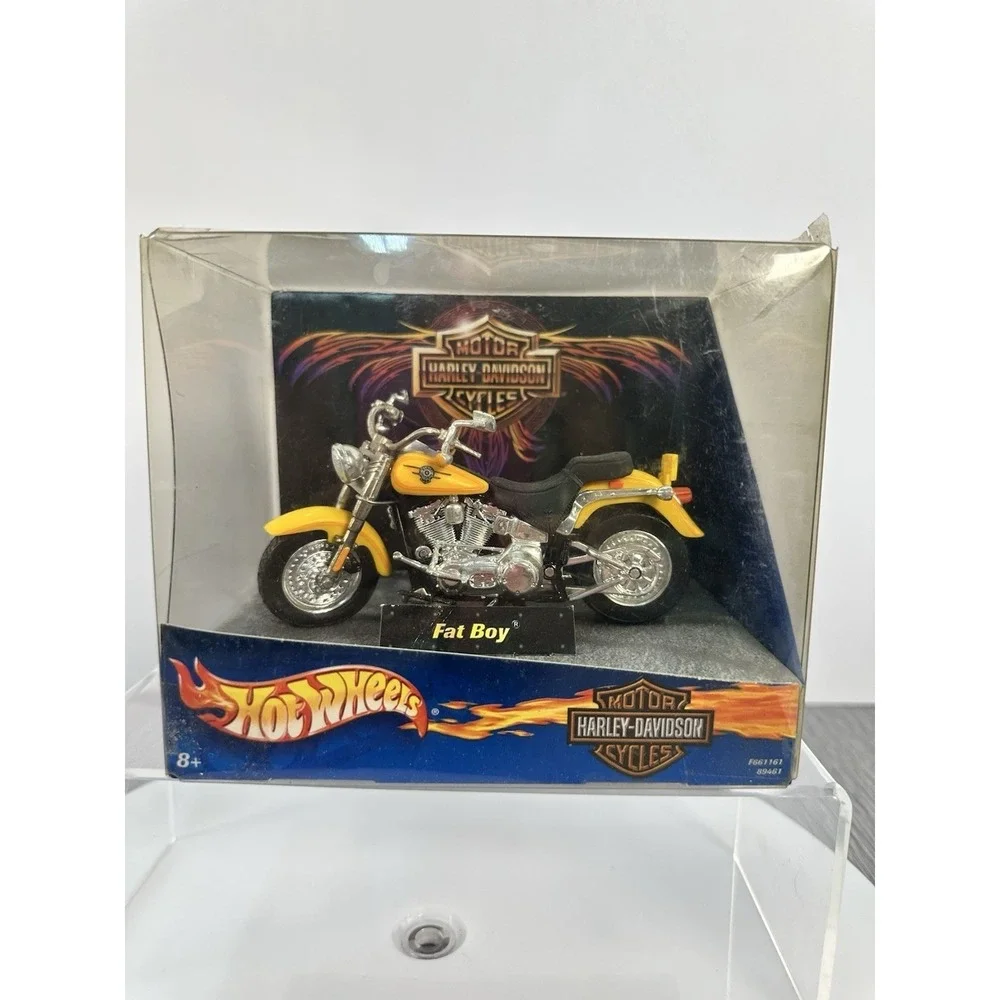 Harley Davidson Hot Wheels diecast model 1:18,‎ Fat Boy Classic Yellow